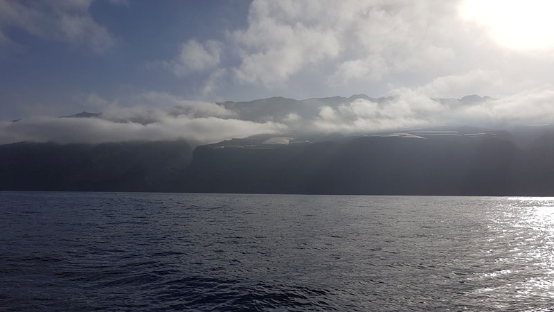 Die Nordküste von La Palma im Morgegrauen - nicht gerade einladend