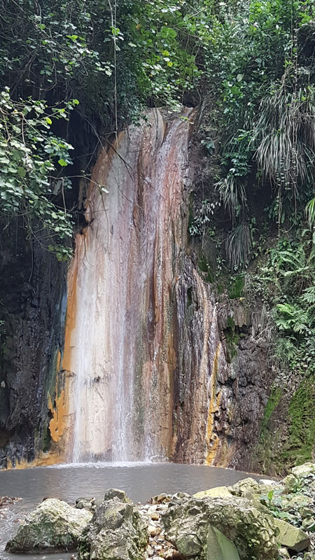 Wasserfall auf St. Lucia